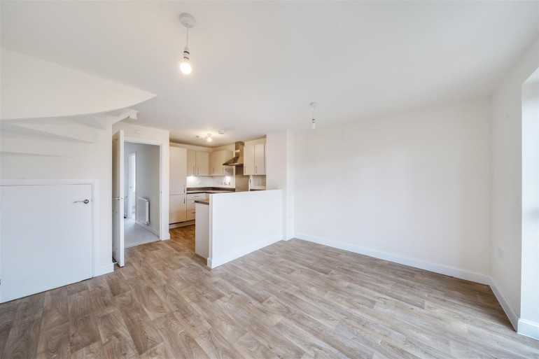 Kitchen Family Room