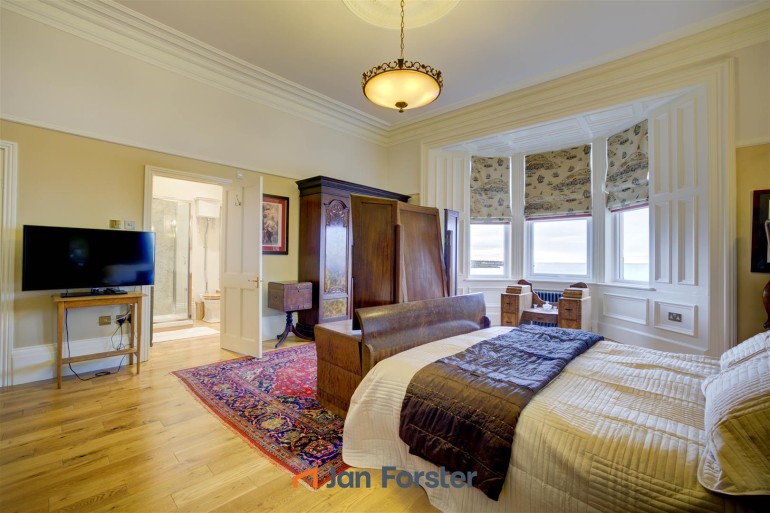 Bedroom - 9