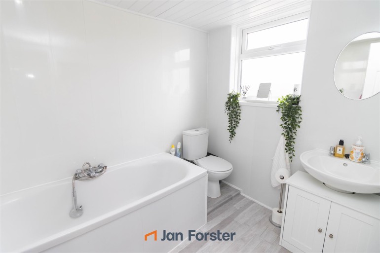 Ground Floor Bathroom