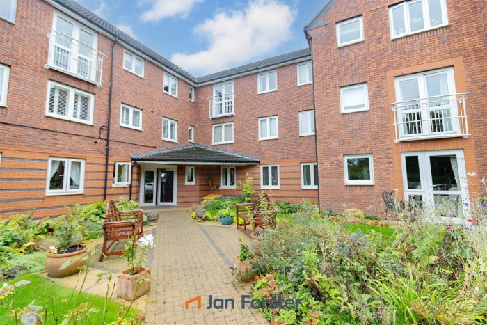 1 Bedroom Flat - Ground Floor