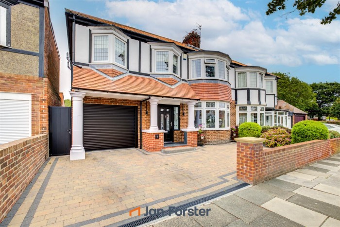 4 Bedroom House - Semi-Detached