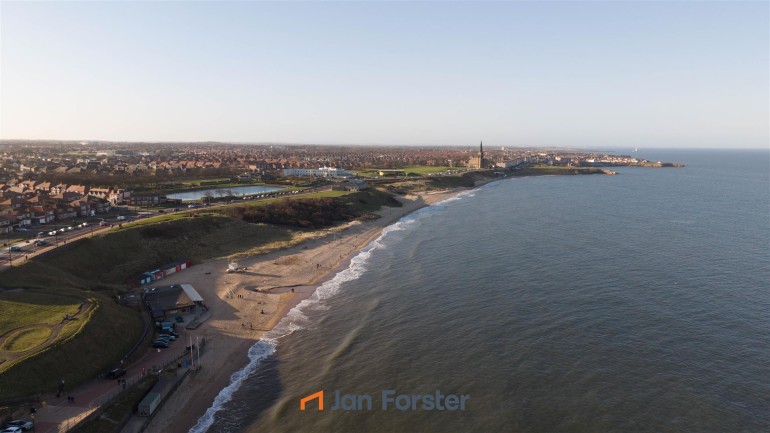 Long Sands Beach