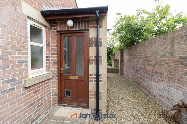 Porch/Annex
