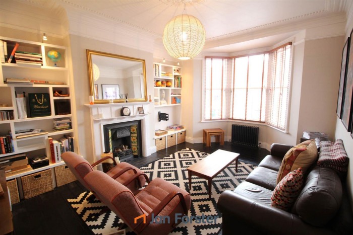 2 Bedroom Flat