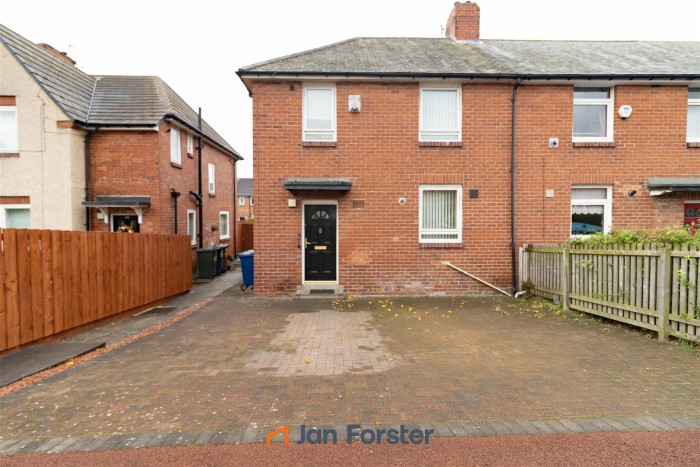 3 Bedroom House - End Terrace
